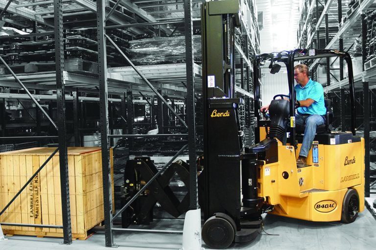 Electric Deep Reach Articulating Forklift