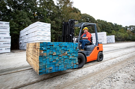 Summit Toyota Internal Combustion Pneumatic Tire Forklifts for Lumber